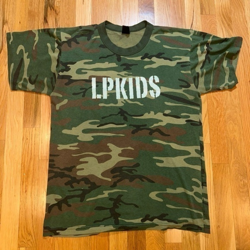 VINTAGE 'LP KIDS CAMO' T-SHIRT‎